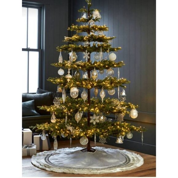Balsam Hill Plaza Fringed Christmas Tree Skirt 60" White With Silver Accents NEW - Picture 2 of 11